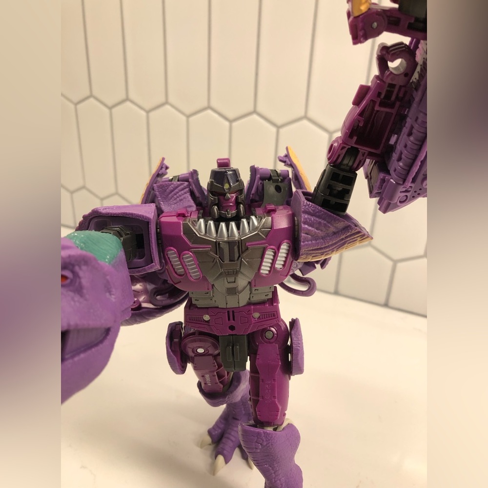 Transformers Kingdom - War for Cybertron Trilogy - MEGATRON (Beast) - Hasbro